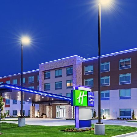 Holiday Inn Express & Suites - Parsons By Ihg Buitenkant foto